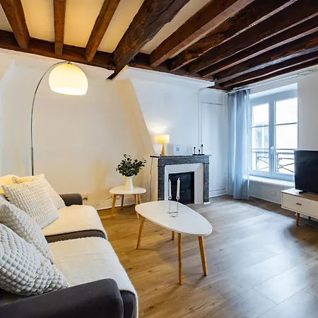 Typique Au Coeur Du Marais Paris
